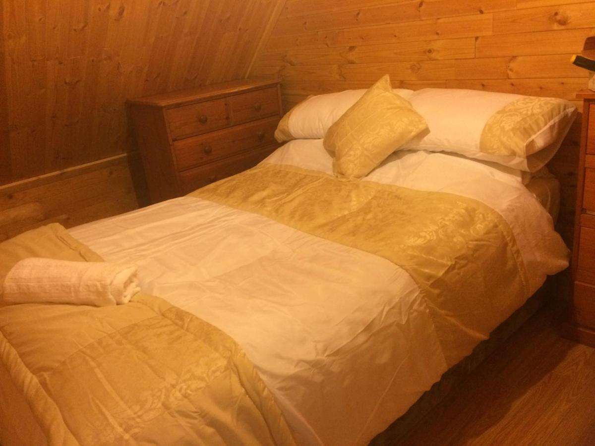 Вилла Log House Hideaway Johnswell Экстерьер фото